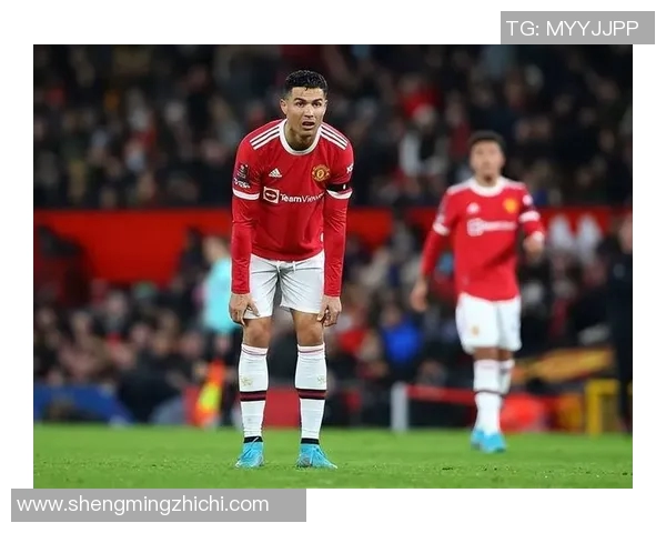 当昔日绿茵巨星重返母队再续前缘点燃球迷激情与荣耀记忆